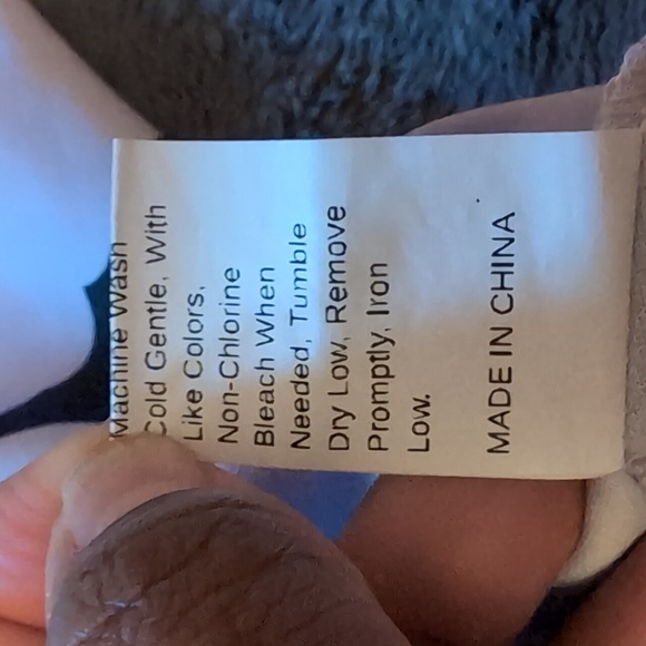 Shein| Light Purple Mauve Long Sleeve Crop Top Halloween Themed with Black Bats - Picture 10 of 10